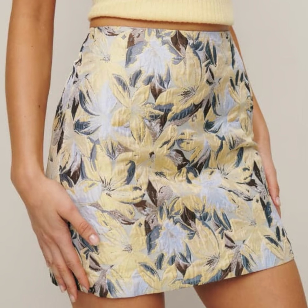 NWT Reformation Veranda Floral Mini Skirt in Cream and Blue